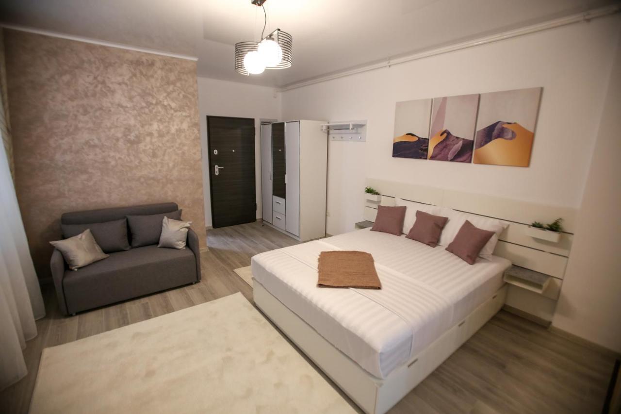 Premium Studios Mamaia Nord - Marea La 50M Navodari Bagian luar foto