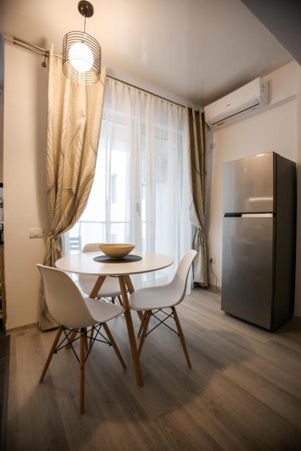Premium Studios Mamaia Nord - Marea La 50M Navodari Bagian luar foto