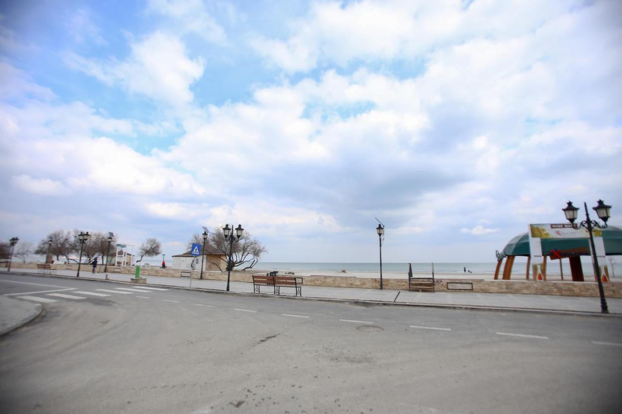 Premium Studios Mamaia Nord - Marea La 50M Navodari Bagian luar foto